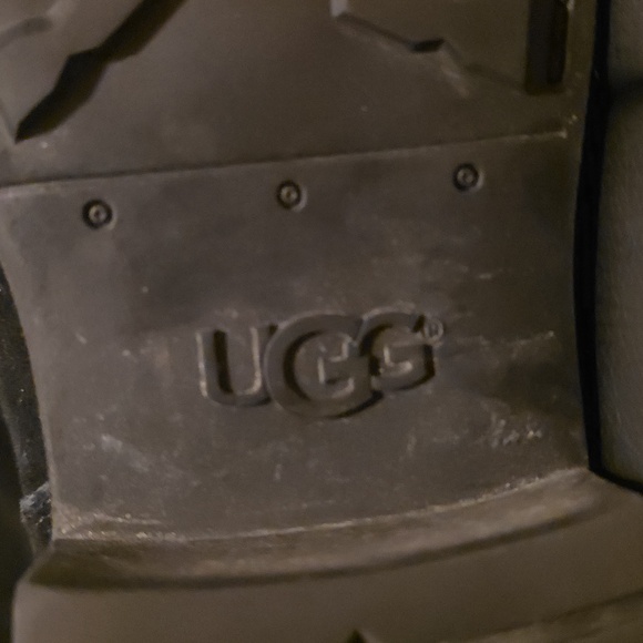 UGG Women's Black Winter Boots - Picture 15 of 16